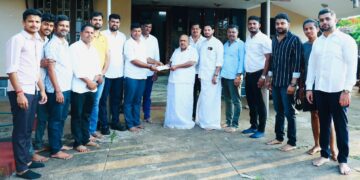 ಭಜನಾ ಗುರು ಪ್ರಕಾಶ್ ಕುಲಾಲ್ ಕುಟುಂಬಕ್ಕೆ ₹1 ಲಕ್ಷ ನೆರವು ನೀಡಿದ ಜನಸೇವಾ ಟ್ರಸ್ಟ್ ಹಾಗೂ ಟೀಂ ಅಭಿಮತ..!