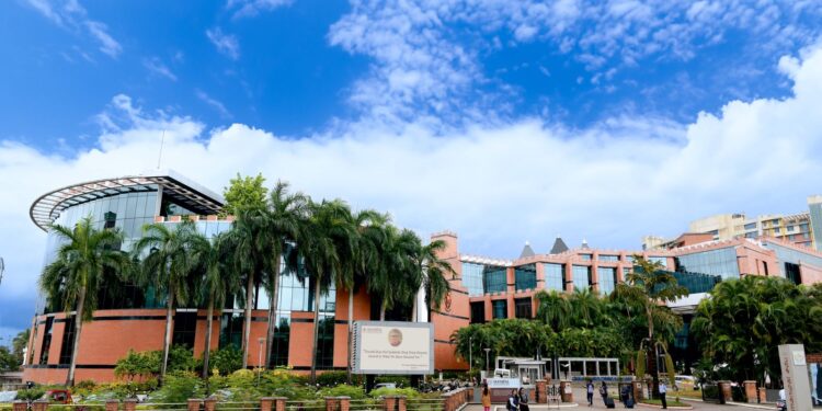 ಮಾಹೆ ಮತ್ತು ಹೆಲೋಜನ್ ನಡುವೆ ಮಹತ್ವದ ಒಪ್ಪಂದ: ಬಾಹ್ಯಾಕಾಶ ಆಧಾರಿತ ಜೀವವೈದ್ಯಕೀಯ ಸಂಶೋಧನೆಗೆ ಹೊಸ ನಾಂದಿ 