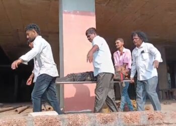 ಉಡುಪಿ: ಪಾಳುಬಿದ್ದ ಕಟ್ಟಡದ ಲಿಪ್ಟ್ ಗುಂಡಿಗೆ ಬಿದ್ದು ಕಾರ್ಮಿಕನಿಗೆ ಗಾಯ..!