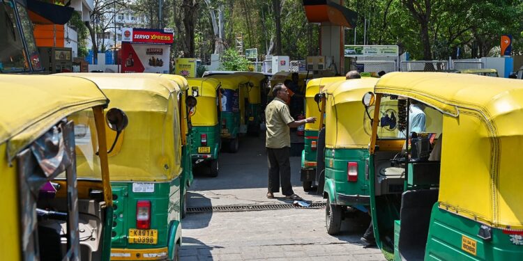ಅಟೋ ರಿಕ್ಷಾ ಗಳ ಗ್ಯಾಸ್ ದರ ಹೆಚ್ಚಳ ಸರಕಾರದ ಮಧ್ಯಪ್ರವೇಶಕ್ಕೆ- ಸಿಐಟಿಯು ಆಗ್ರಹ..!