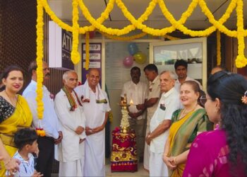 ಕಾರ್ಕಳದಲ್ಲಿ ನೂತನ ಎ ಟಿ ಎಮ್ ಹಾಗೂ ಜಿಪೇ, ಫೋನ್ ಪೇ ಯಿಂದ ಹಣ ಪಡೆದುಕೊಳ್ಳುವ ಯಂತ್ರದ ಉದ್ಘಾಟನೆ..!