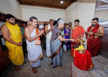 ಶ್ರೀಕೃಷ್ಣನ ನೇವೇದ್ಯಕ್ಕಾಗಿ ಹಾಲು ಕಾಯಿಸುವ .. ವಿಶೇಷ ಅಡುಗೆ ಕೋಣೆಯ (ಪಾಯದ ಕೋಣೆ) ಉದ್ಘಾಟನೆ..!