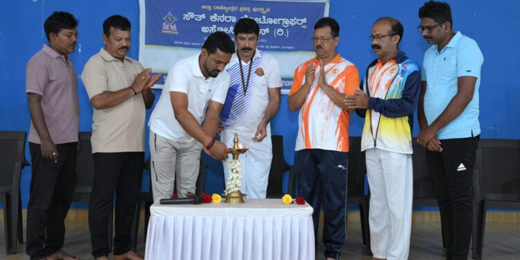 ಸಾಣೂರಿನಲ್ಲಿ ವಿಶ್ವ ಯೋಗ ದಿನಾಚರಣೆ ಯಶಸ್ವಿ