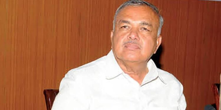 ಡಿಕೆ ಸರ್ಕಾರಕ್ಕೆ ಮೊದಲ ಆಘಾತ: ಸಚಿವ ಸ್ಥಾನಕ್ಕೆ ರಾಮಲಿಂಗಾರೆಡ್ಡಿ ರಾಜೀನಾಮೆ