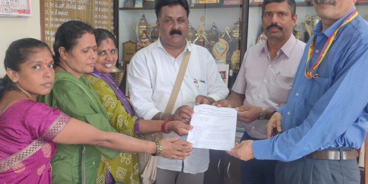 ಬೇಡಿಕೆ ಈಡೇರಿಕೆಗೆ ಆಗ್ರಹ: ಜುಲೈ 13ರಂದು ಬಿಸಿಯೂಟ ಬಂದ್, ಜಿಲ್ಲಾಧಿಕಾರಿ ಕಚೇರಿ ಎದುರು ಧರಣಿ..!