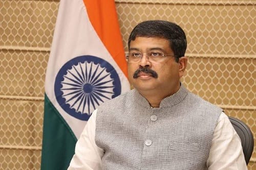 ಕೇಂದ್ರ ಶಿಕ್ಷಣ ಸಚಿವ ಸ್ಥಾನಕ್ಕೆ ಧರ್ಮೇಂದ್ರ ಪ್ರಧಾನ್ ರಾಜೀನಾಮೆ..!
