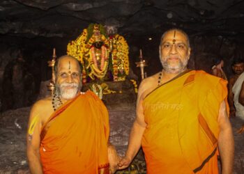 ಗೋವರ್ಧನ ಕ್ಷೇತ್ರಕ್ಕೆ ಮಂತ್ರಾಲಯ ಮಠಾಧೀಶರಾದ ಪರಮ ಪೂಜ್ಯ ಶ್ರೀ ಸುಬುಧೇಂದ್ರ ತೀರ್ಥ ಶ್ರೀಪಾದರ ಭೇಟಿ
