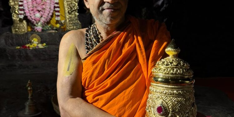 ಫೀನಿಕ್ಸ್ ಶ್ರೀ ವೆಂಕಟಕೃಷ್ಣ ಮಂದಿರಕ್ಕೆ ಶ್ರೀ ಪದ್ಮಾವತಿ ದೇವಿಗೆ ₹2 ಕೋಟಿ ಮೌಲ್ಯದ ಸ್ವರ್ಣ ಕಿರೀಟ ಸಮರ್ಪಣೆ