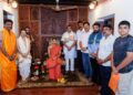 ಕೃಷ್ಣ ಮಠಕ್ಕೆ ರಾಜ್ಯಸಭಾ ಸದಸ್ಯ ಪ್ರೊ. ನಾಗರಾಜ್ ಭೇಟಿ; ಶ್ರೀಪಾದರಿಂದ ಫಲ ಮಂತ್ರಾಕ್ಷತೆ ಸ್ವೀಕಾರ