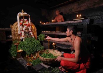 ಶೀರೂರು ಮಠ: ಉಡುಪಿಯ ಜಗದೊಡೆಯನಿಗೆ ಕೋಟಿ ತುಳಸಿ ಅರ್ಚನೆ