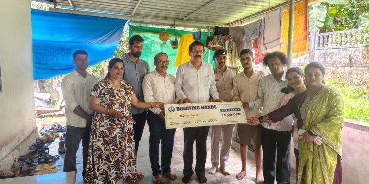 ಜನ್ಮಾಷ್ಟಮಿ ವೇಳೆ ವೇಷಧರಿಸಿ ಸಂಗ್ರಹಿಸಿದ ₹5 ಲಕ್ಷ; ಕಿಡ್ನಿ ವೈಫಲ್ಯದಿಂದ ಬಳಲುತ್ತಿದ್ದ ರೋಗಿಗೆ ನೆರವು..!