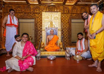 ಉಡುಪಿ ಶ್ರೀಕೃಷ್ಣ ಮಠಕ್ಕೆ ನಟಿ ರೋಜಾ ಸೆಲ್ವಮಣಿ ಭೇಟಿ..!