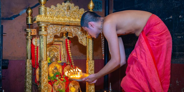 ಉಡುಪಿ ಕೃಷ್ಣ ಮಠದಲ್ಲಿ ಶ್ರೀ ವೇದವರ್ಧನತೀರ್ಥ ಶ್ರೀಪಾದರಿಂದ ವ್ಯಾಸಪೂಜೆ