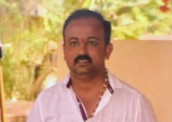 ಉಡುಪಿ: ಗಾಜಿನ ಬ್ಲಾಕ್ ಇಳಿಸುವ ವೇಳೆ ಅವಘಡ – ಸಾಮಾಜಿಕ ಕಾರ್ಯಕರ್ತ ಸುನಿಲ್ ಬೈಲಕೆರೆ ಮೃತ್ಯು