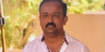 ಉಡುಪಿ: ಗಾಜಿನ ಬ್ಲಾಕ್‌ ಇಳಿಸುವ ವೇಳೆ ಅವಘಡ – ಸಾಮಾಜಿಕ ಕಾರ್ಯಕರ್ತ ಸುನಿಲ್ ಬೈಲಕೆರೆ ಮೃತ್ಯು